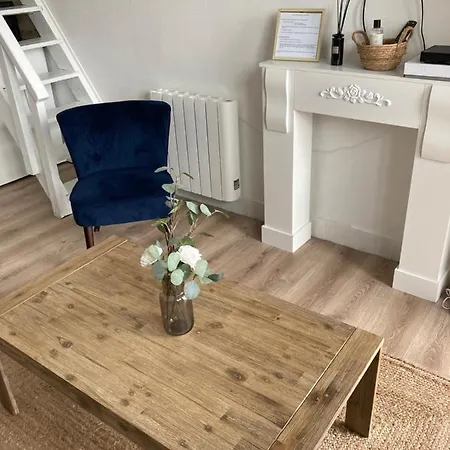 Daire Studio A 80M De La Mer Avec Parking *