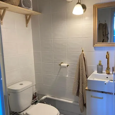 Studio A 80M De La Mer Avec Parking Daire *
