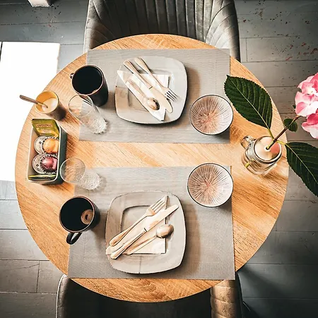 Bed & Breakfast Le 105, *